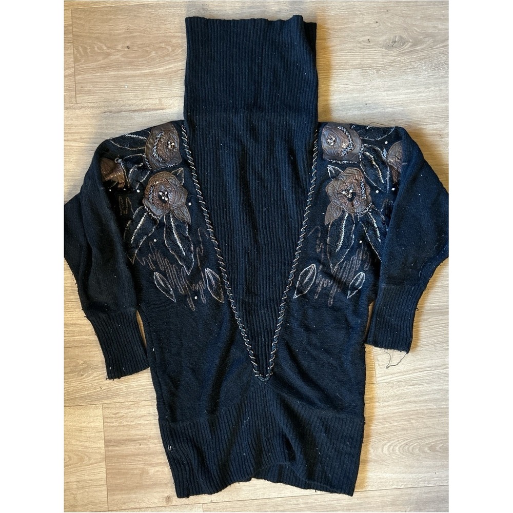 Rosanna Vintage 90s Turtleneck with Amazing Detail